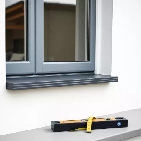 montaż parapetów zewnętrznych cena